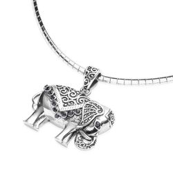 Natural Thai Black Spinel Elephant Pendant With Necklace 3 ctw