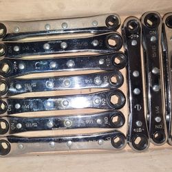 Snap on SAE 1/4–5/16" 6-Point SAE 0° Offset Ratcheting Box Wrench