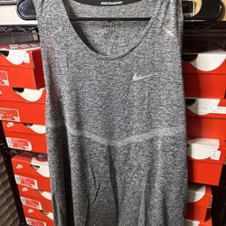 Nike Dri Fit Running Tank Top Tall Large Runs Long Men’s Worn Once 