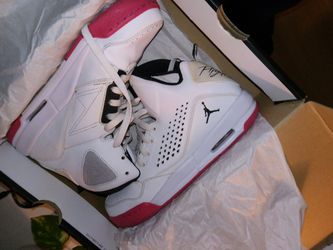 Jordans 13 Pink