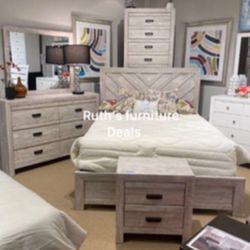 Light Grey 4-pc Bedroom Set: Queen Size Bed, Dresser, Mirror And Nightstand ( Mattress Not Included)