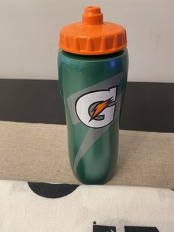 Gatorade 32oz Field Squeeze Sports Bottle
