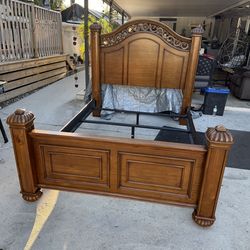 Cama Queen  de madera