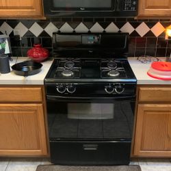 Gas Stove/ Microwave Combo 