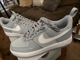 Size 8 Air Force 1s BRAND NEW IN BOX☺️