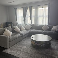 GIANT 6-PIECE MODULAR "CLOUD" SECTIONAL - good condition& Ultra Deep!