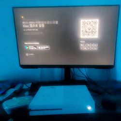 Xbox One S Console + Controller