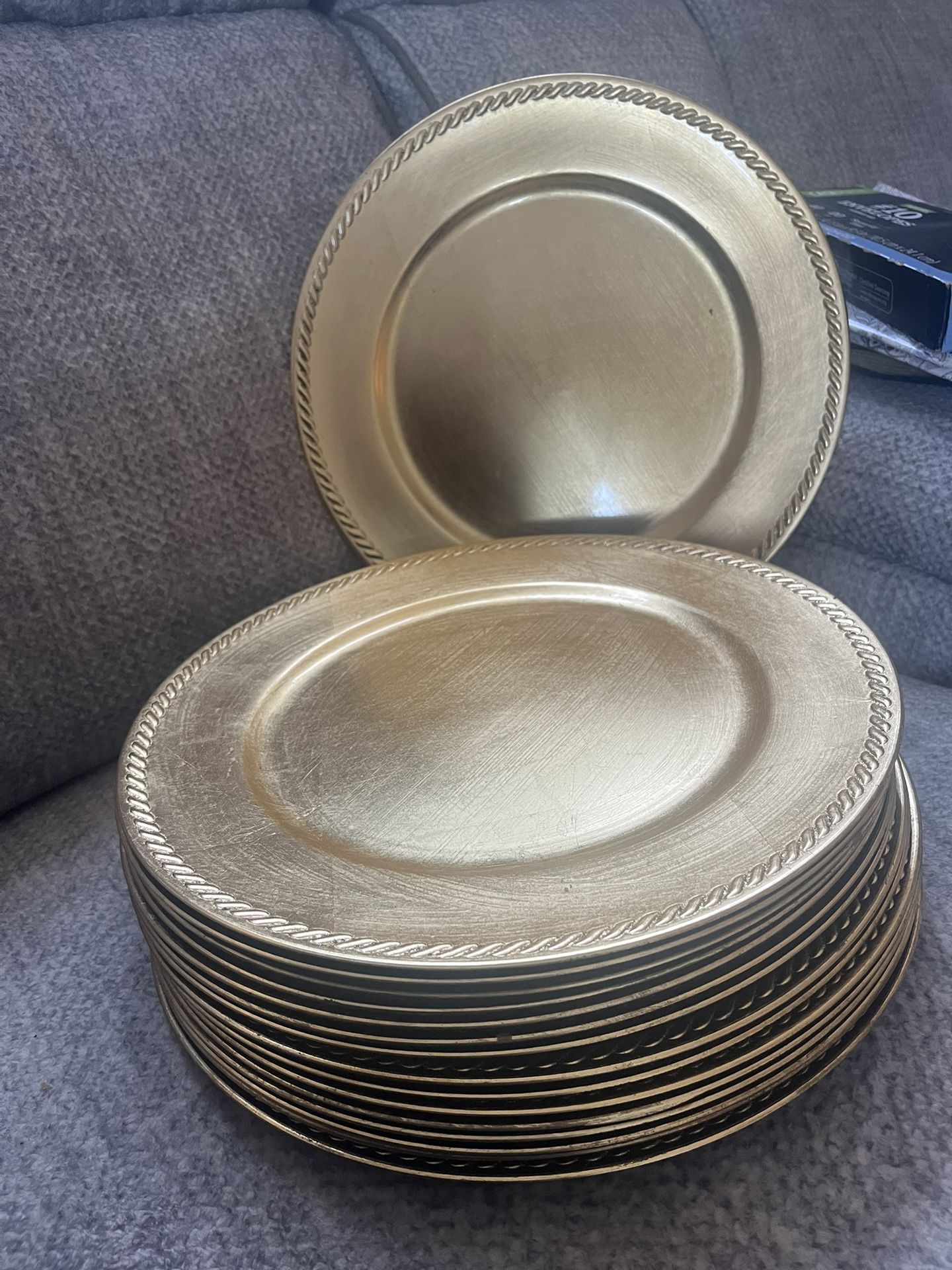 Gold elegant charger plates