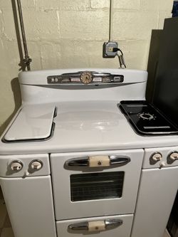 1950’s Tappan Deluxe Stove