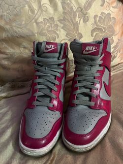 Womans Nike dunks hi