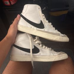 Nike Blazer Mid 77