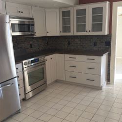 Kitchen Cabinets 