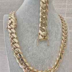 22MM Cuban Link Set 14K Gold Plated Doesnt Loses Color 