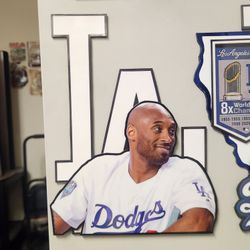 Los Angeles Dodgers Logo With Player (Link49)