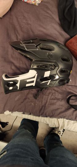 Bell super 3r miss full face mountain bike helmet