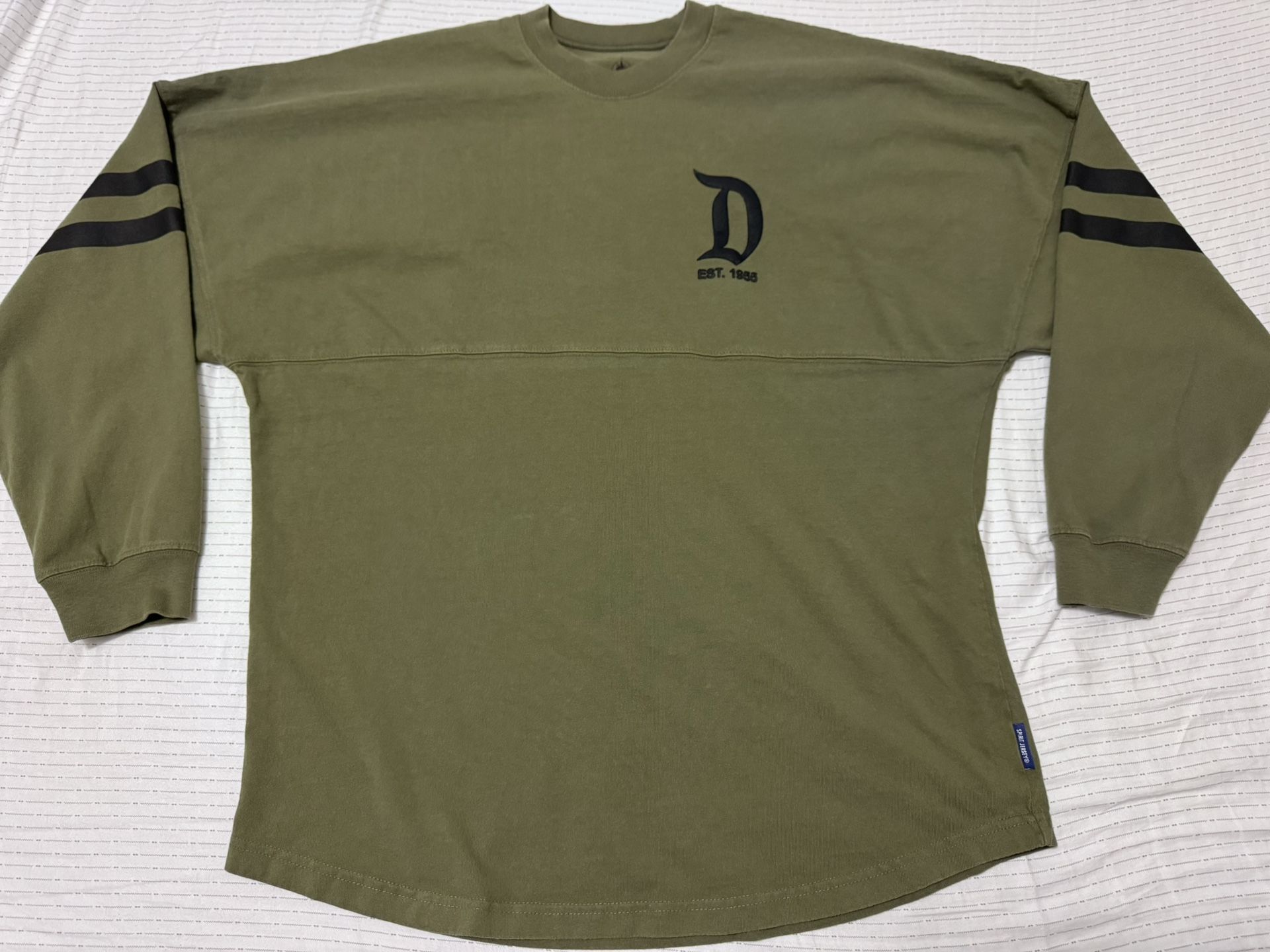 VINTAGE DISNEY LING SLEEVE!!!