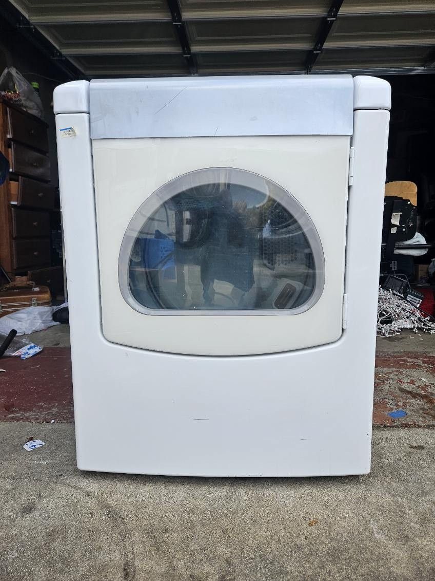 White Whirlpool Dryer