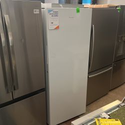 Hisense Upright Freezer 