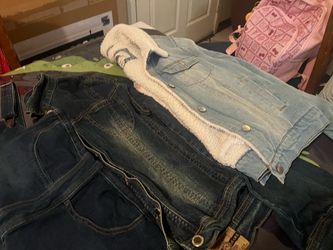 Woman clothes size M  13 pieces