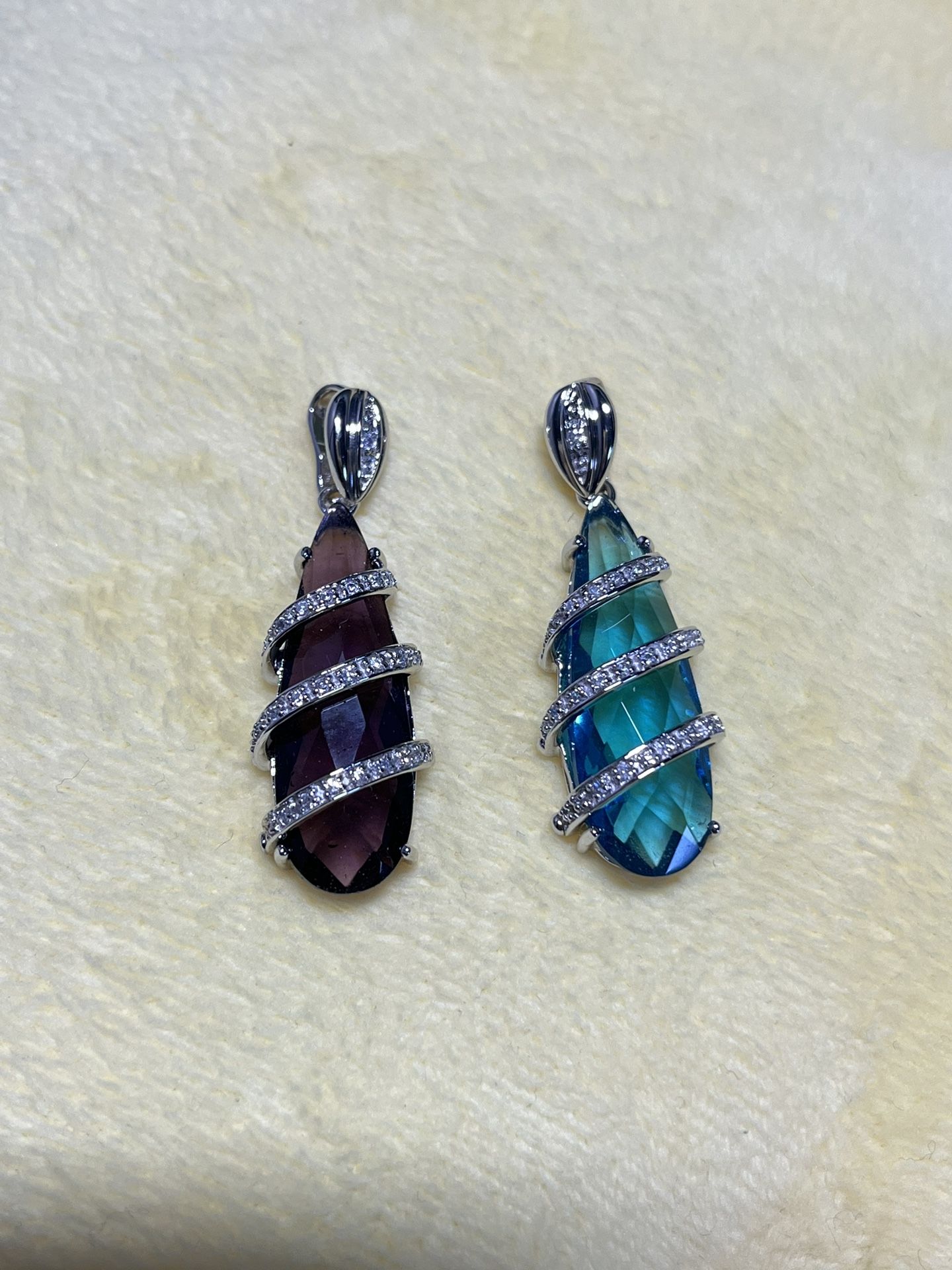 925 Sterling Silver with crystal pendant