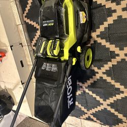 Lawnmower Rioby Con Battery 