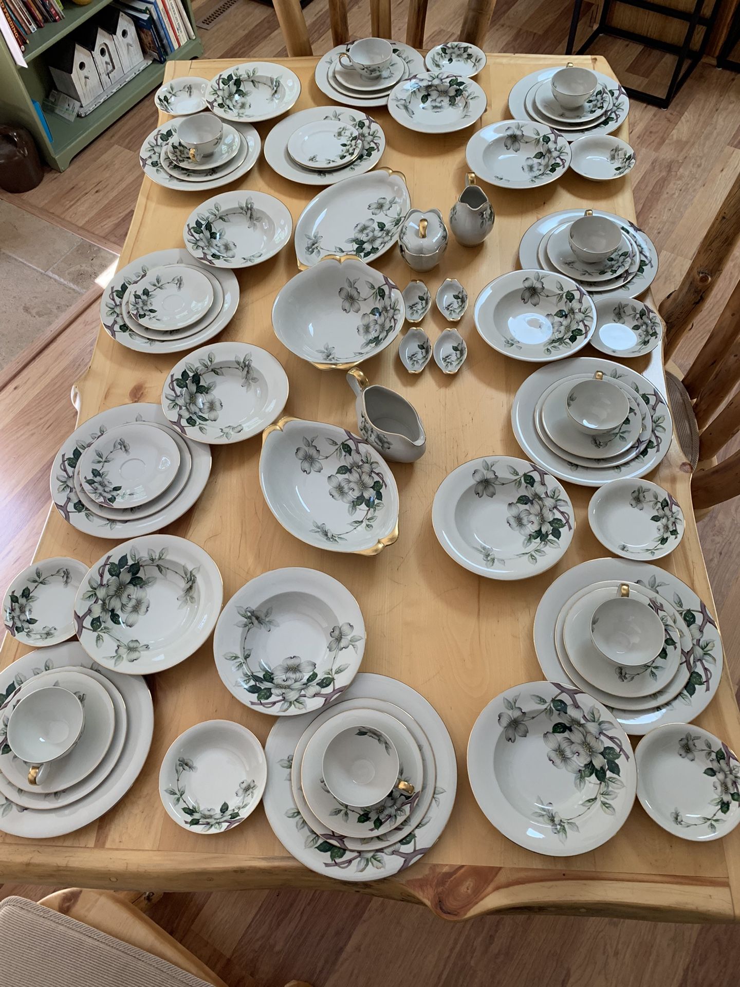 70 Pcs Antique Meito Norleans China, Livonia Dogwood Pattern, Occupied Japan
