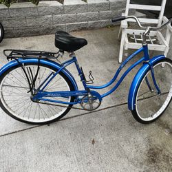Schwinn Hollywood Cruiser Bike