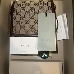 GUCCI x PALACE Shoulder Bag ( Brand New)