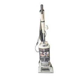 Shark Navigator Lift-Away Professional NV355 Vacuum - Missing Attachments
