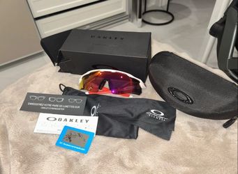 Oakley Radars EV Brand New
