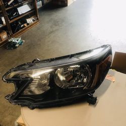 2012-2013-2014 OEM Honda CR-V Headlight Driver Side 