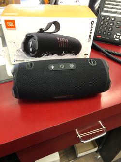 1003 JBL Charge 6 Bluetooth speaker 573250