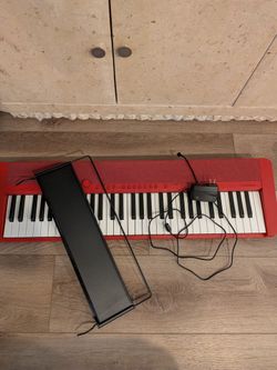 Casio Casiotone CT-S1 61-Key Portable Keyboard - Red
Touch-sensitive, retro design; stereo grand piano + 60 AiX tones; 64-note polyphony; USB-MIDI