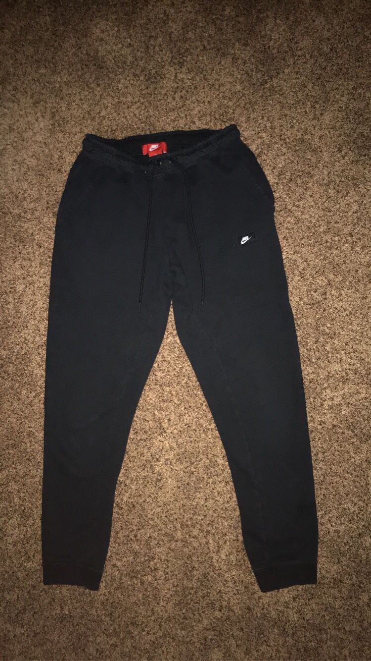 Nike Men’s Joggers (Black) Size Medium