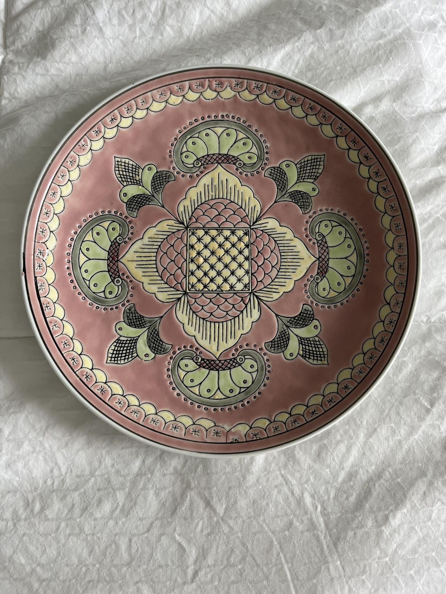 Decorative Plate 10.5in diameter