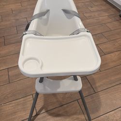 White & Gray Regalo Baby High Chair 