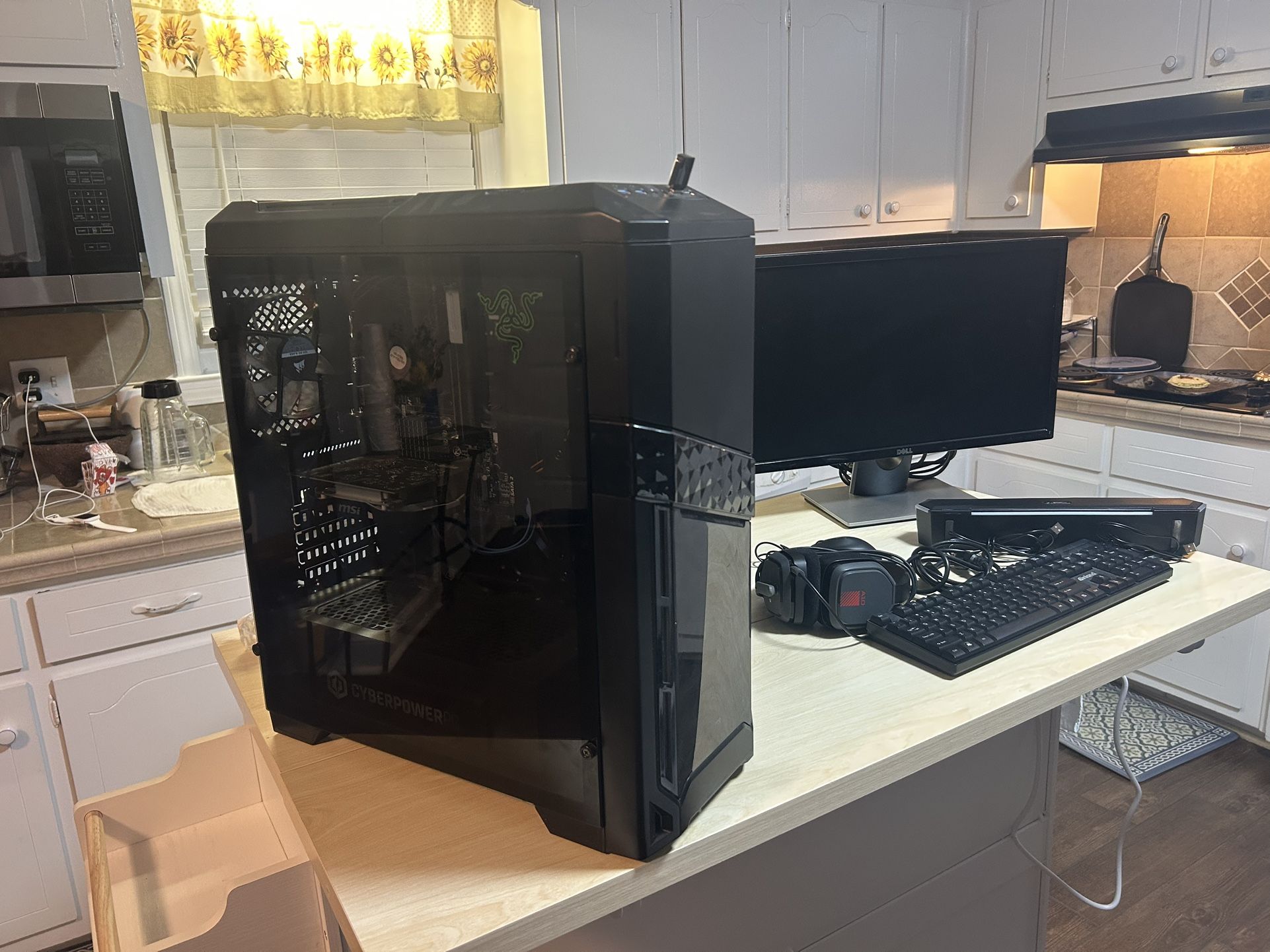 Desk Top With Two Screens