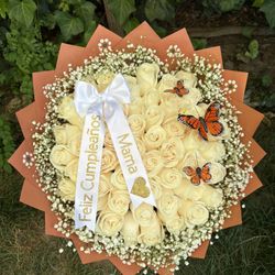 Ramo Buchon Roses Flower Bouquet