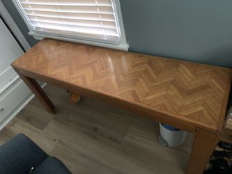 TABLE/ Desk Cash Only, Pick Up