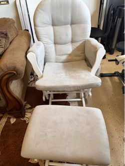 Rocking chair plus ottoman &gilder