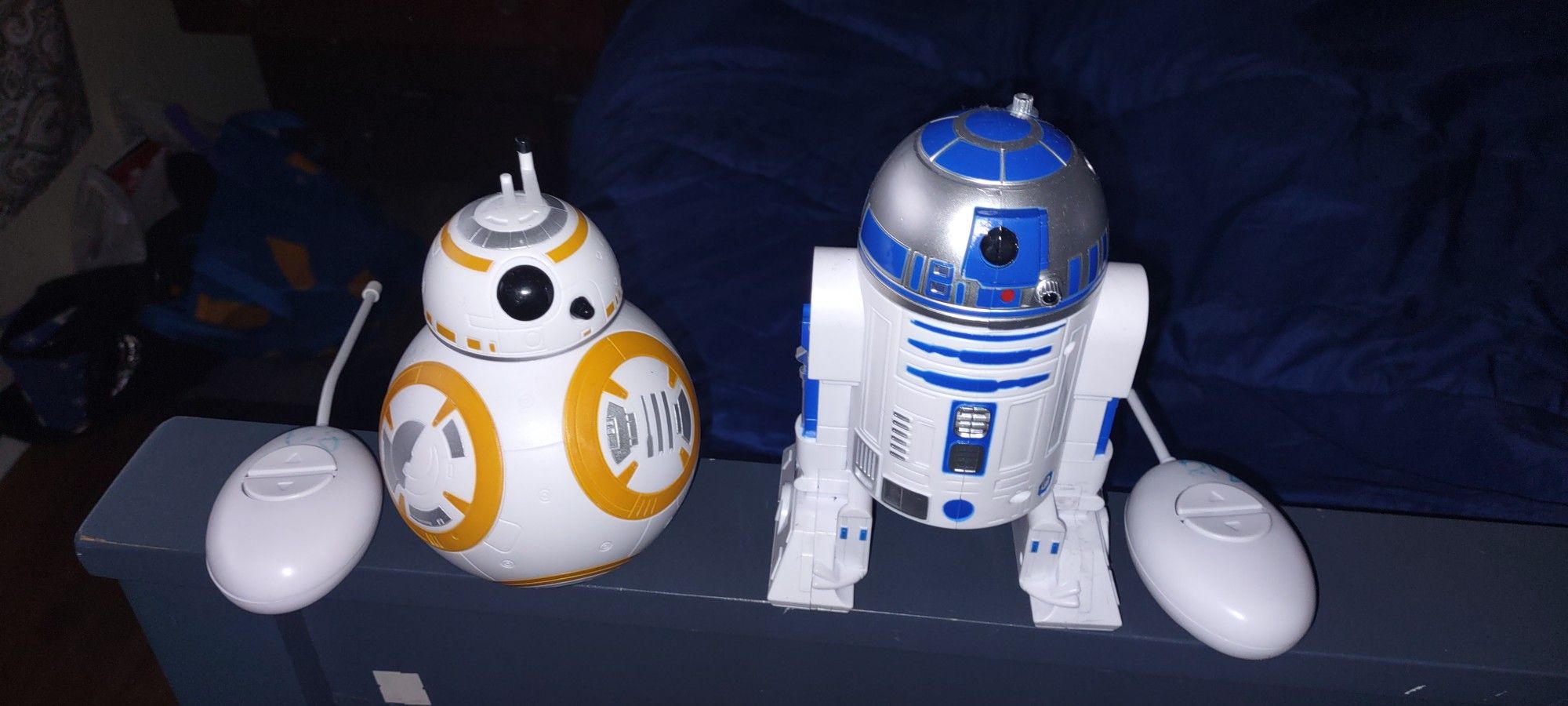 R2D2 And BB8 Robots