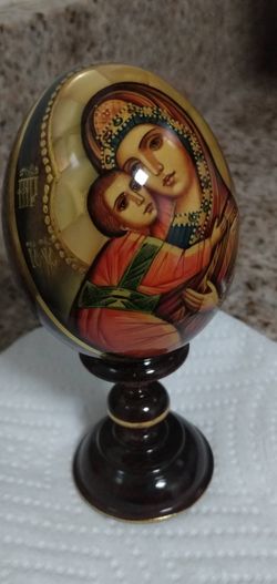 BEAUTIFUL HAND CARVED RELIGIOUS WOOD DECOR $100.