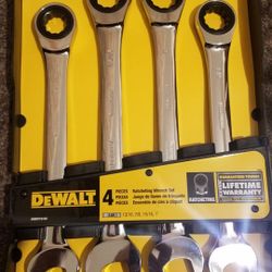 DeWalt Ratcheting Wrenches 