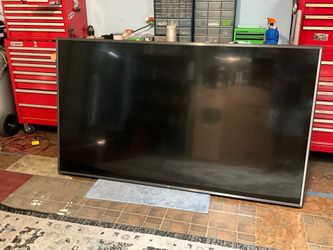 Like-new used 86” LG 4K TV for Sale