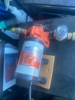Sea flow water pump
