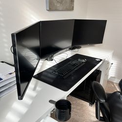 Triple Monitor Stand 