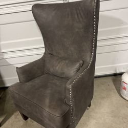 Accent Chairs