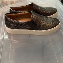 Frye Women’s Shoes