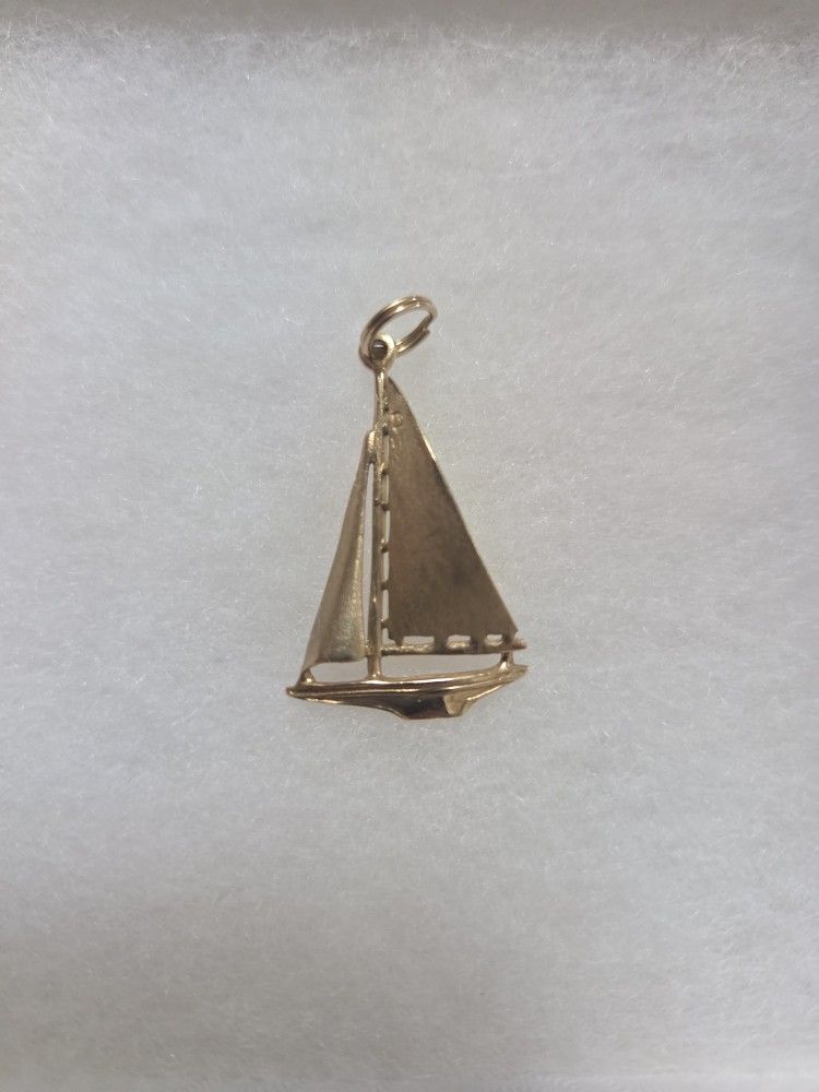 14k Gold Pendant
