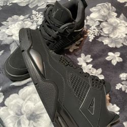 Black Cat 4s